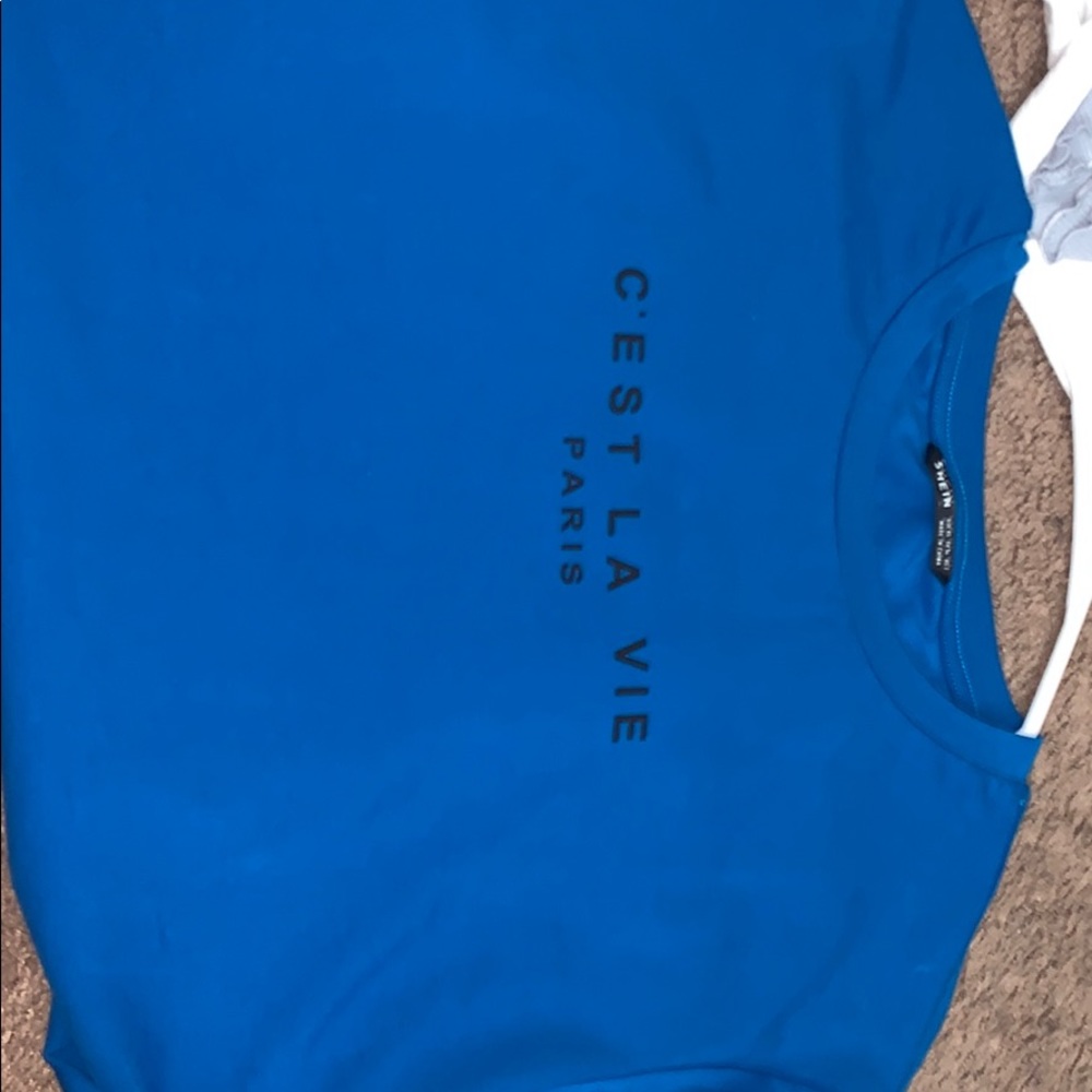 a crew neck from shien it can fit a (m)